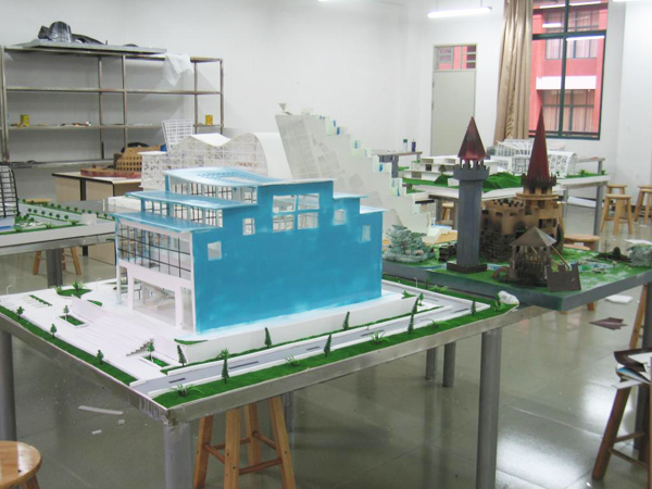 ����ģ�͹�˾������ģ������